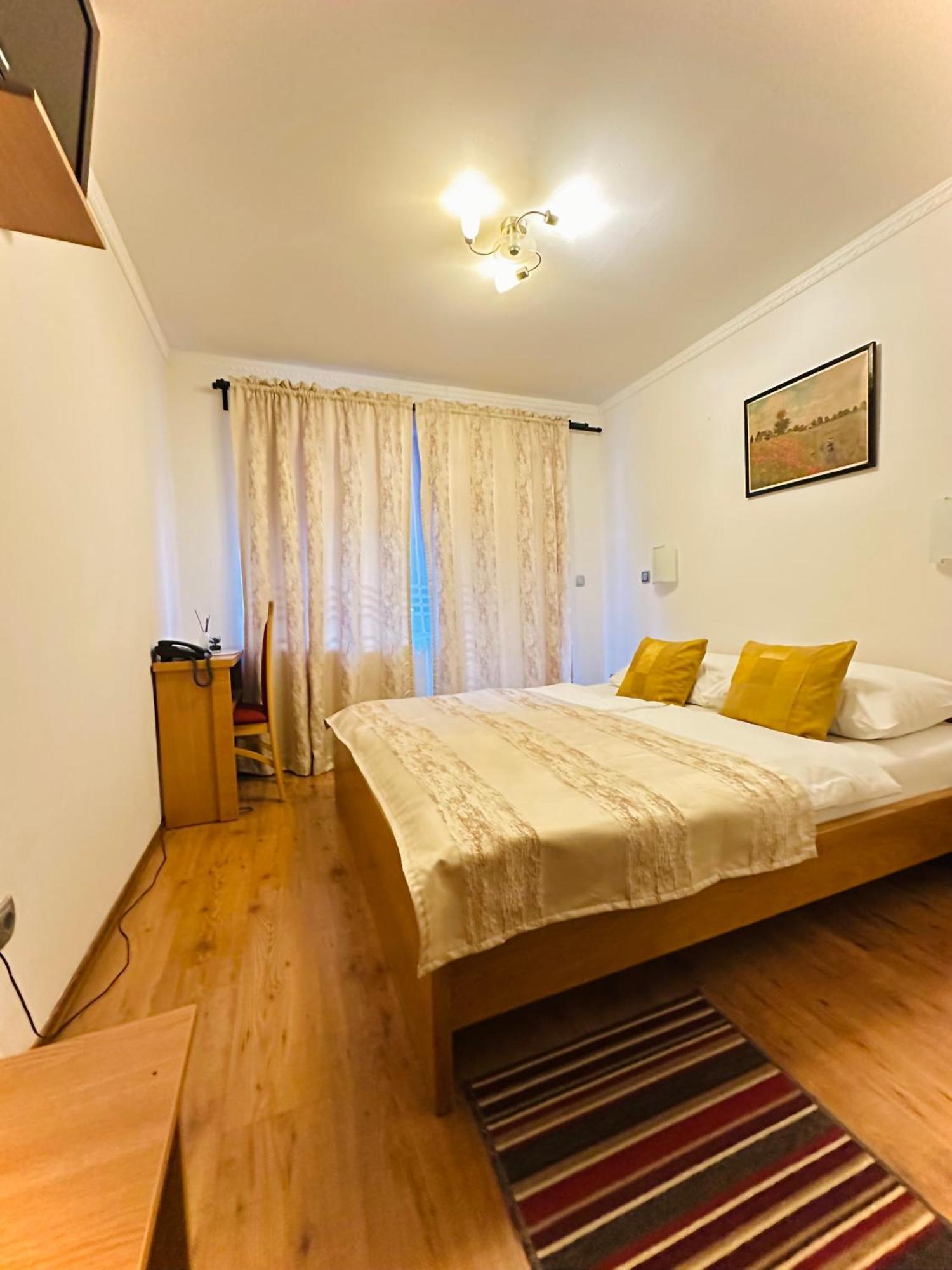 Motel Stovrela Cazin Exterior photo